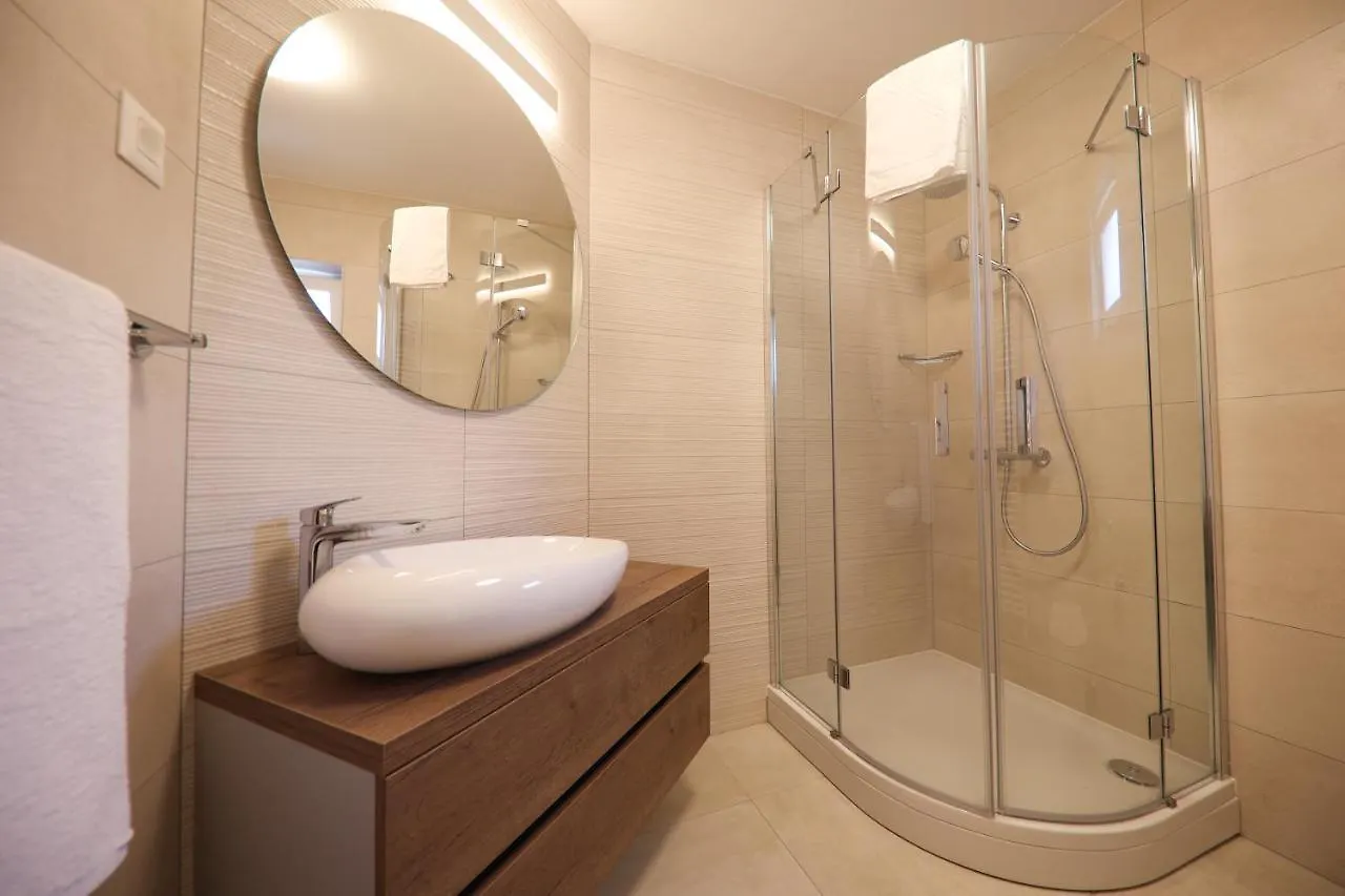 Apartmani Diklo Zadar Apartment